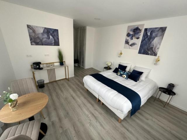 Bed and Breakfast Au Coeur De Montmedy Экстерьер фото